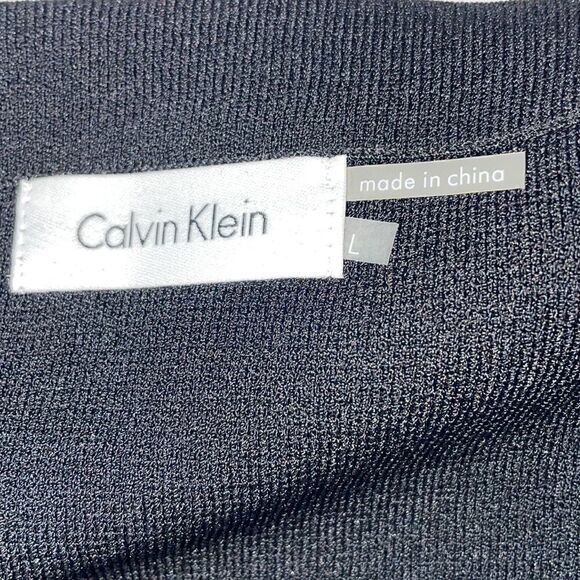 Clavin Klein skirt, Size Large - Picture 3 of 4